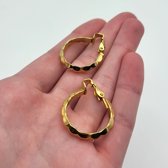 Vintage clip on earrings - Picture 2 of 4